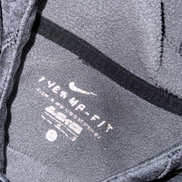 NIKE THERMA-FIT SWEATER - Picture 3 of 4